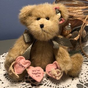 🐻 adorable Boyd’s Bear sisterhood